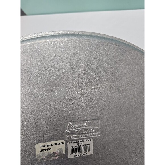 Wilton Armetale Gourmet Grillware Football Shape Griller - Picture 9 of 14